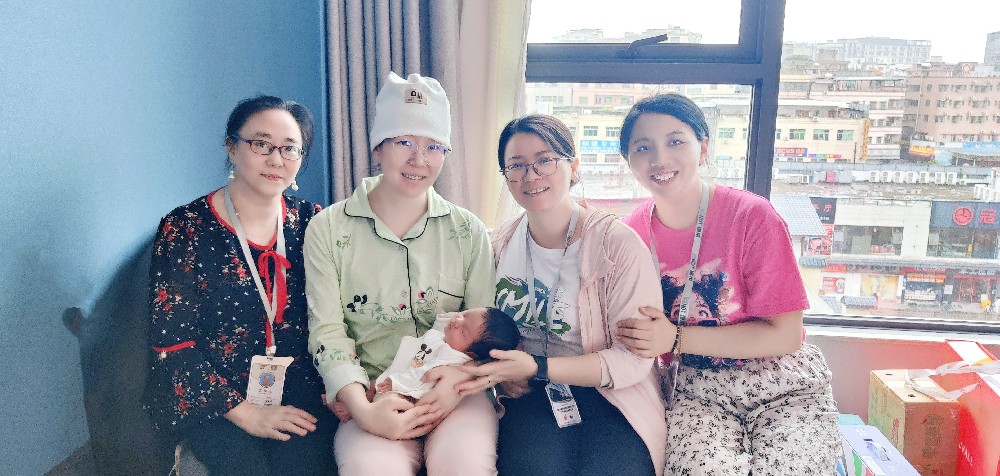 深圳微視：以愛之名，慰問生育女職工